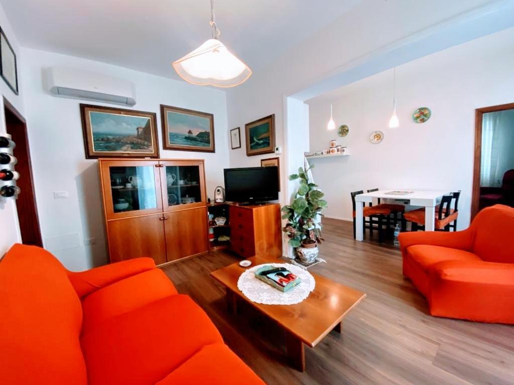 Appartamento Casa Isma Cecina  Esterno foto